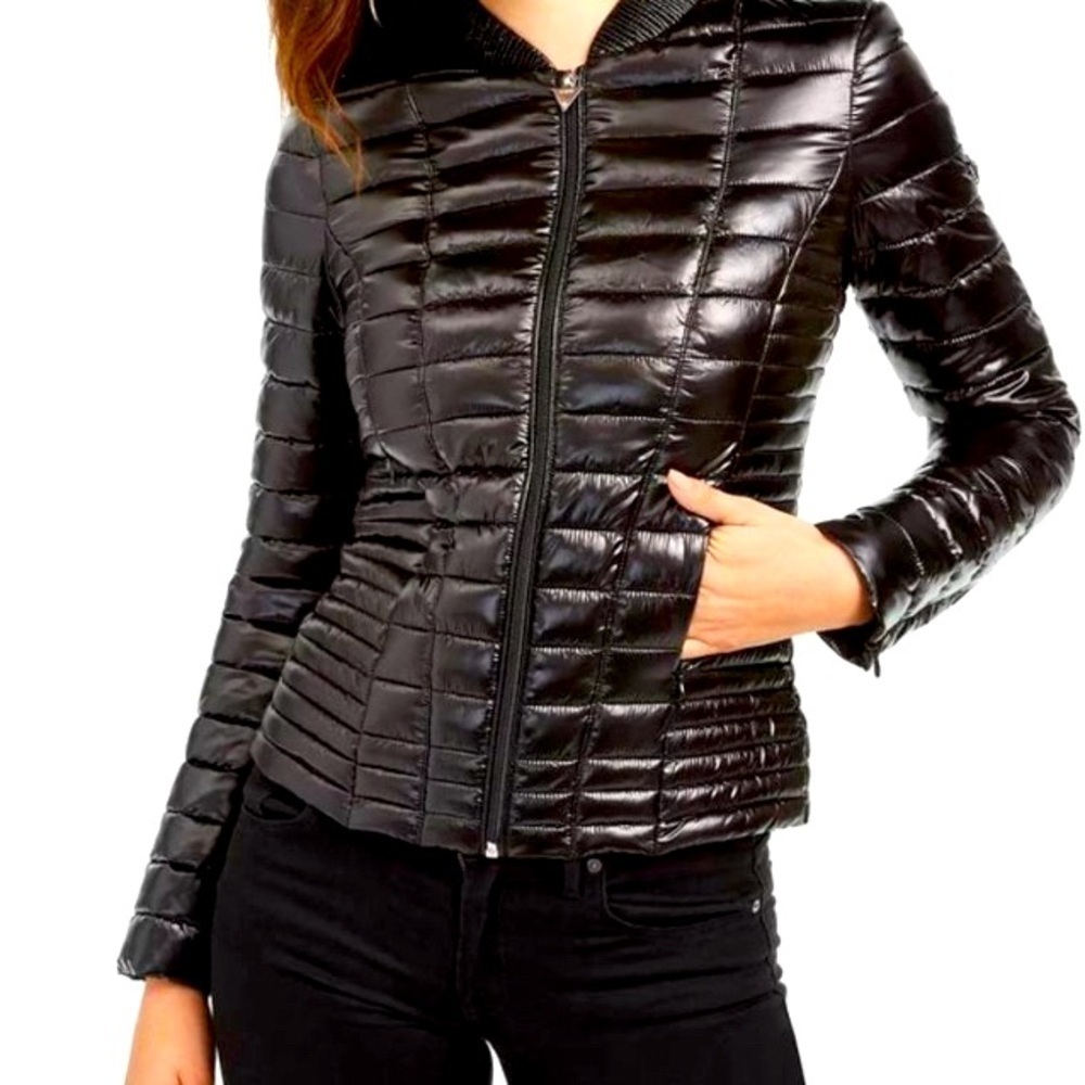SOLD
GUESS brand
Women's SHINY *Vera* Puffer Jacket Black Sz Small technical
